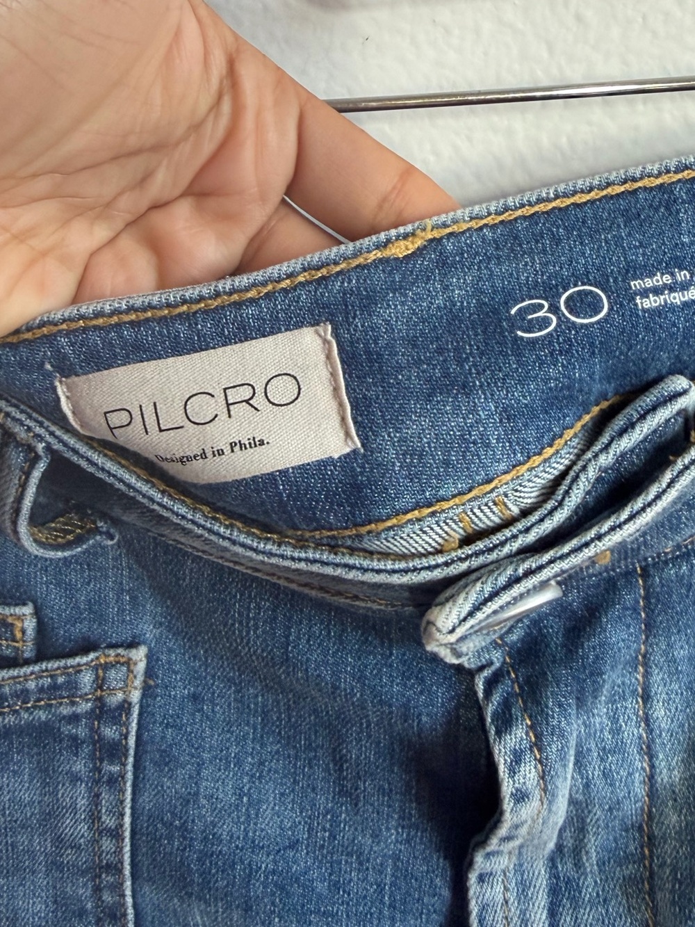 Anthropologie Wanderer Mid-Rise Relaxed Jeans by Pilcro - Picture 5 of 5